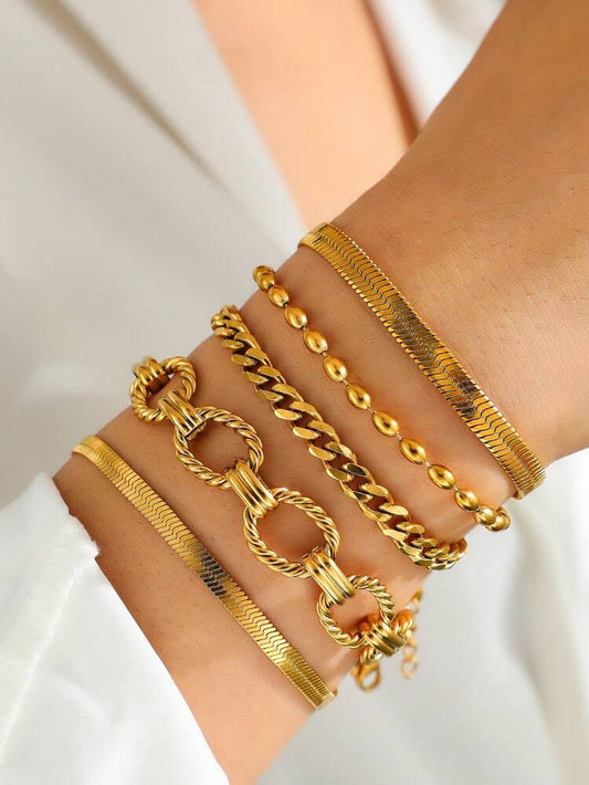 طقم أساور من 5 قطع بلون ذهبي متعدد الطبقات – أساور قابلة للتكديس من سلاسل وخرز وهيليونج – مجوهرات نسائية