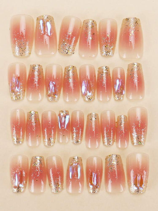 أظافر صناعية متدرجة بلمعة – لون وردي فاتح براق طراز أكريليك طويل