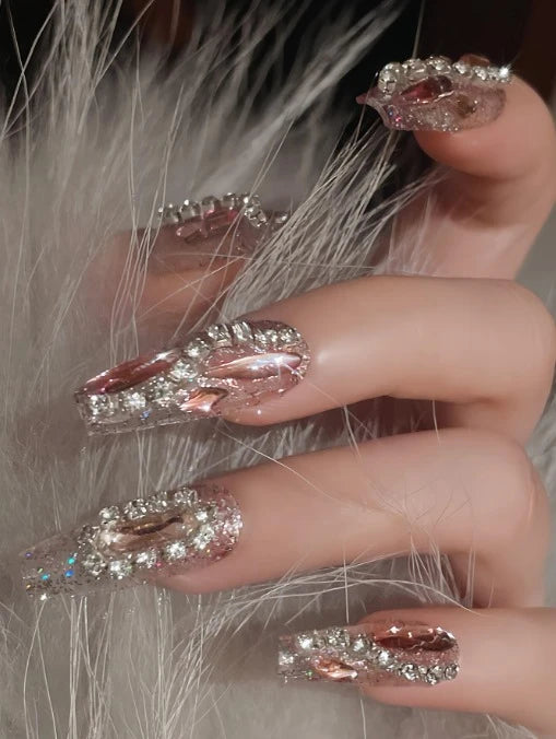 24-Piece Rhinestone Embellished Nails – Glamorous & Luxurious Design