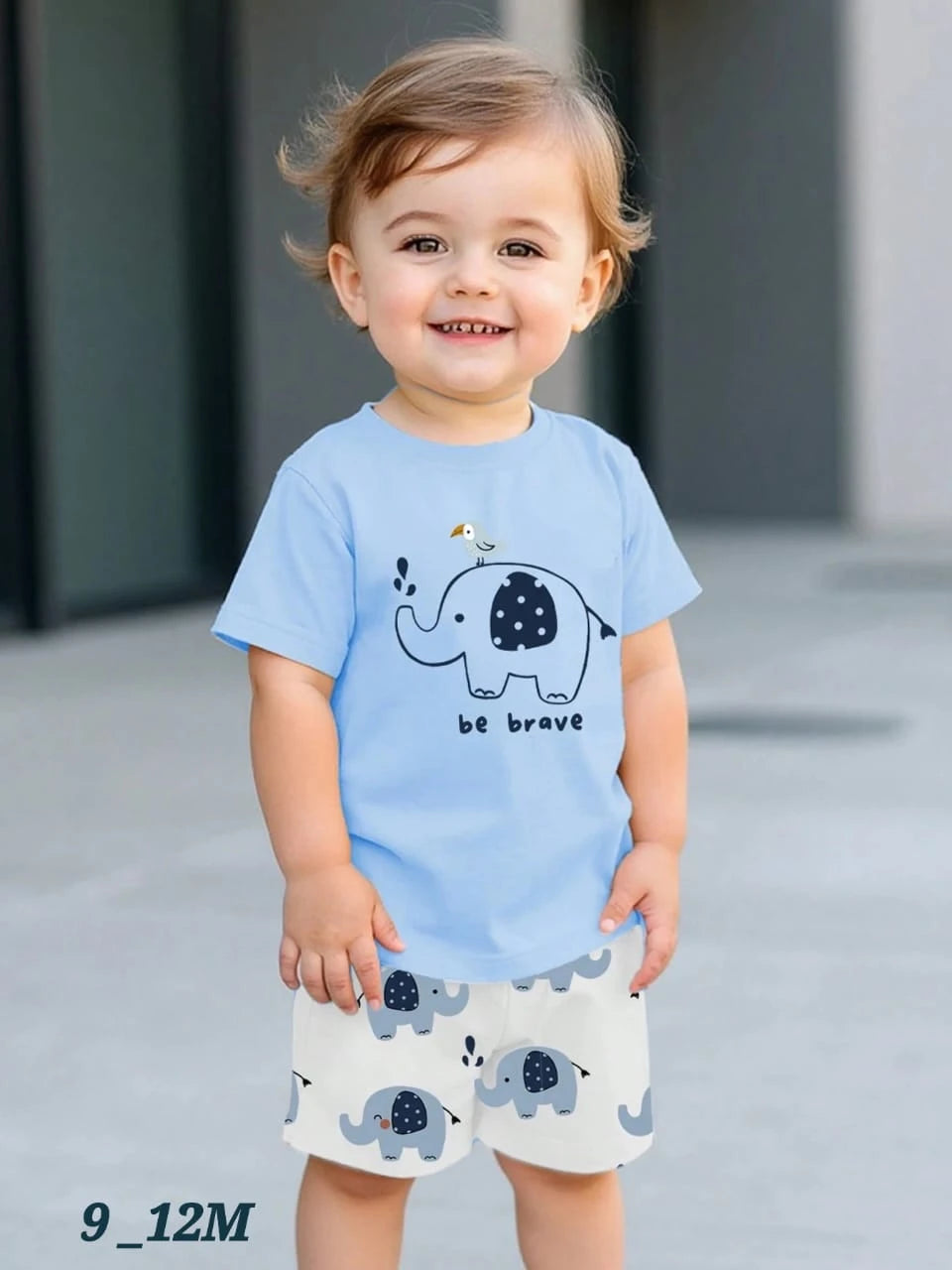 طقم تيشيرت وشورت صيفي للأولاد الصغار - بطبعة فيل لطيفة - قطن ناعم