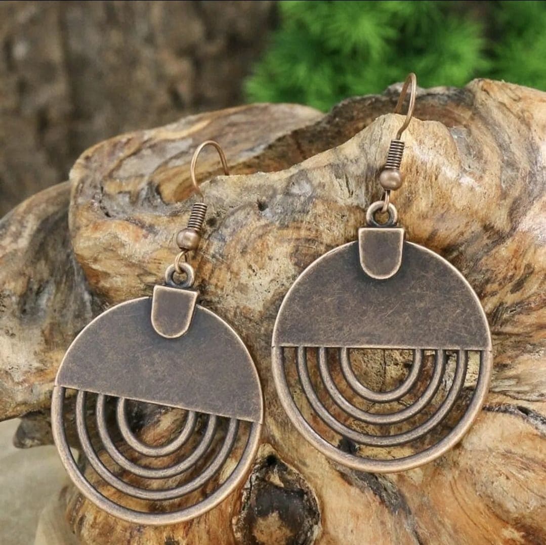 Vintage Boho Choker Necklace with Engraved Medallion