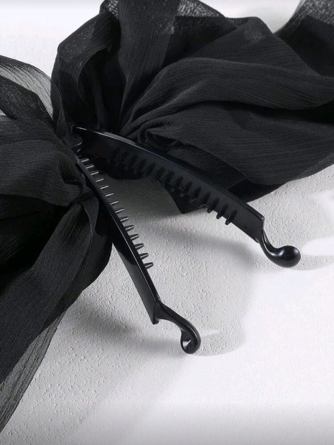 Oversized Satin Hair Bow Scrunchie – Oversized Satin Hair Bow Scrunchie – BlackBlack