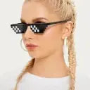 نظارات ألعاب بتصميم بكسل - قطعة أزياء فريدة وعصرية