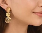 أقراط متدلية على شكل قرص ذهبي مزخرف - أقراط متدلية مستديرة متعددة الطبقات - مجوهرات أنيقة مميزة للنساء